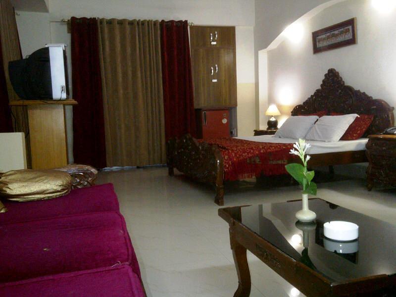 Aravali Clarks Inn Alwar Habitación foto